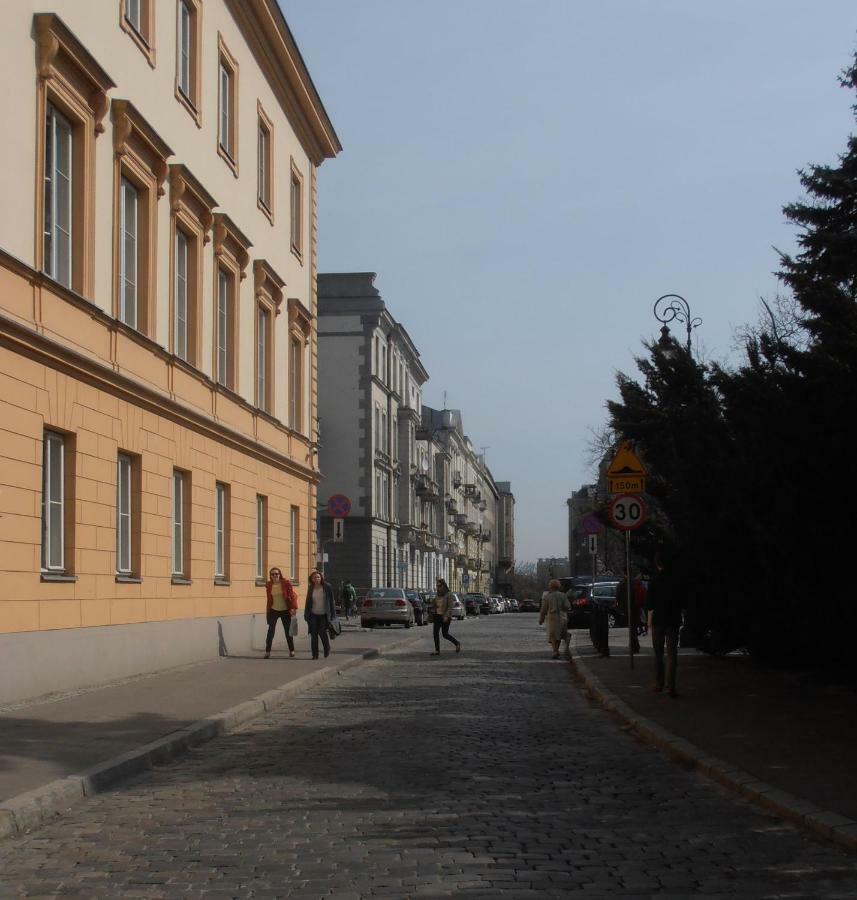 4th Floor 3* Warszawa